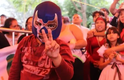 Carlos Gutiérrez: Street Photography from Iztapalapa’s Heart